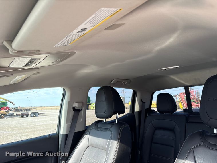 image for item EU4700 2019 GMC Canyon Crew Cab pickup truck