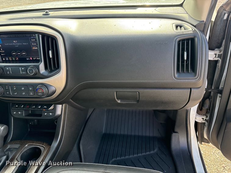 image for item EU4700 2019 GMC Canyon Crew Cab pickup truck