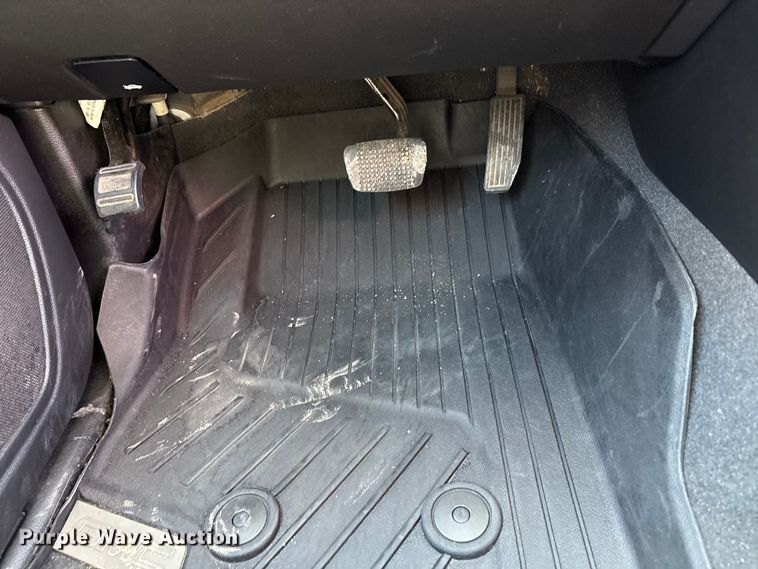 image for item EU4700 2019 GMC Canyon Crew Cab pickup truck