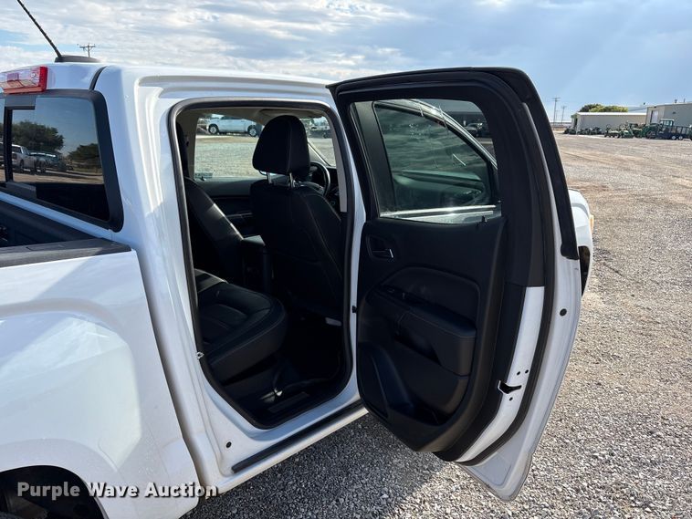 image for item EU4700 2019 GMC Canyon Crew Cab pickup truck