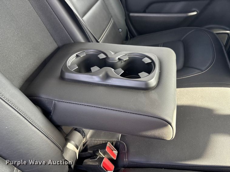 image for item EU4700 2019 GMC Canyon Crew Cab pickup truck