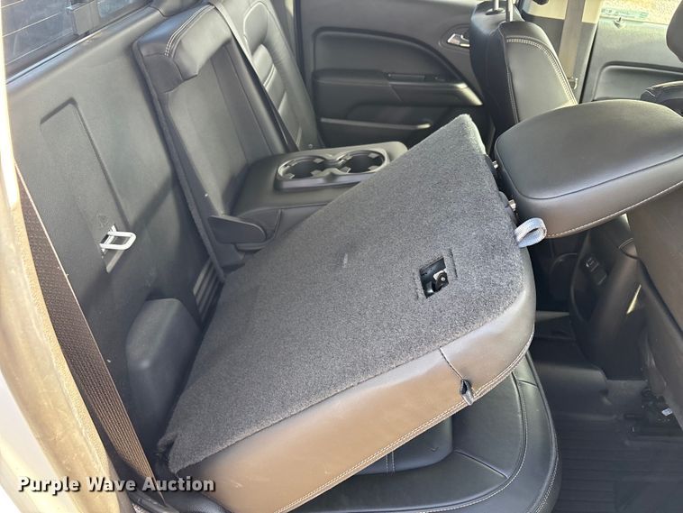 image for item EU4700 2019 GMC Canyon Crew Cab pickup truck