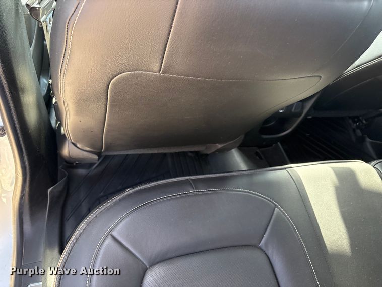 image for item EU4700 2019 GMC Canyon Crew Cab pickup truck