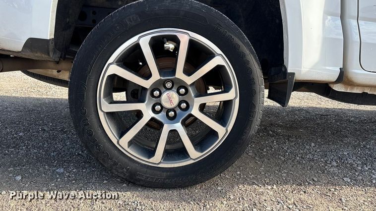 image for item EU4700 2019 GMC Canyon Crew Cab pickup truck