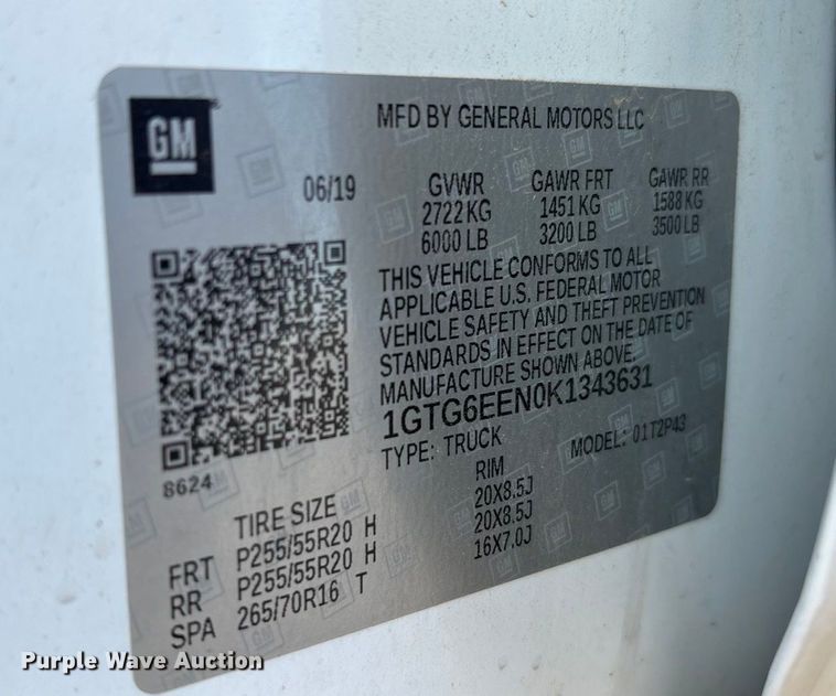 image for item EU4700 2019 GMC Canyon Crew Cab pickup truck