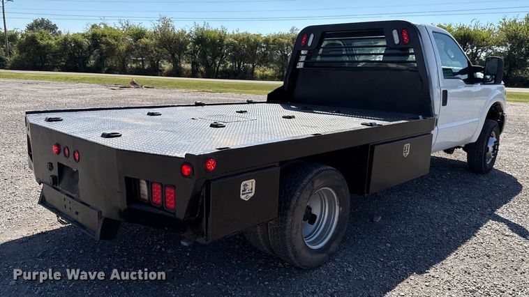 image for item EU5096 2014 Ford F350 Super Duty flatbed pickup truck