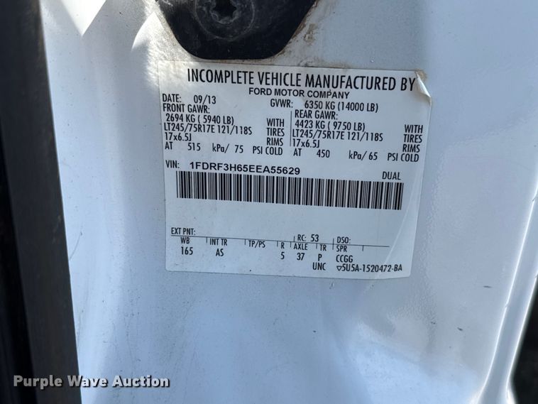 image for item EU5096 2014 Ford F350 Super Duty flatbed pickup truck