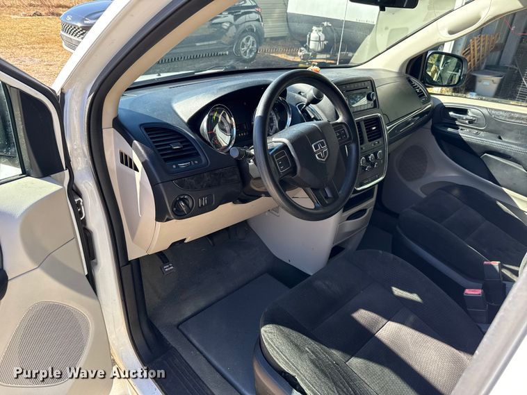 image for item EU5145 2015 Dodge Grand Caravan handicap accessible van