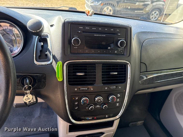 image for item EU5145 2015 Dodge Grand Caravan handicap accessible van