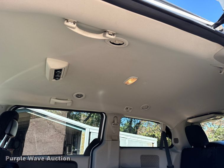 image for item EU5145 2015 Dodge Grand Caravan handicap accessible van