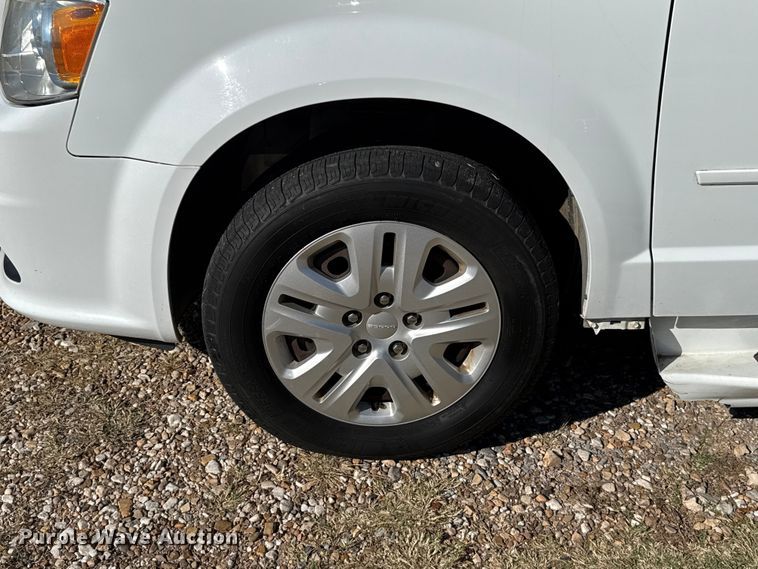 image for item EU5145 2015 Dodge Grand Caravan handicap accessible van