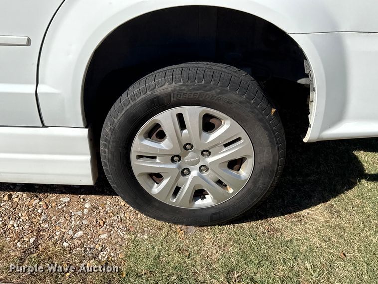 image for item EU5145 2015 Dodge Grand Caravan handicap accessible van