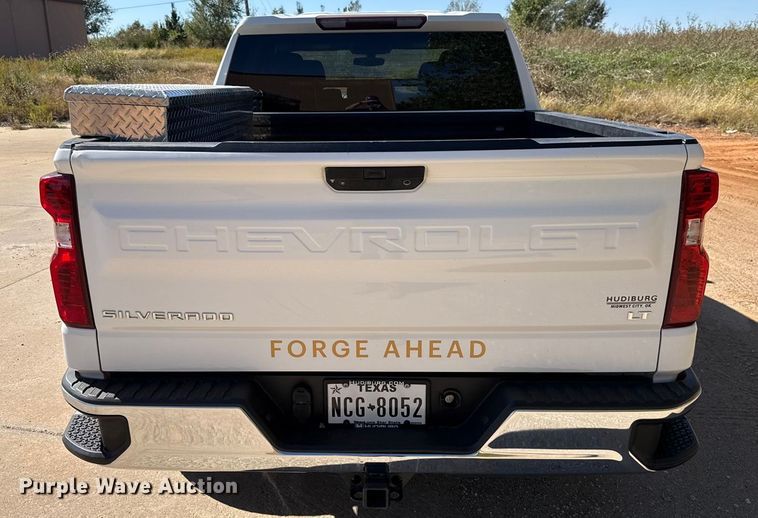 image for item EU5148 2020 Chevrolet Silverado 1500 LT Crew Cab pickup truck