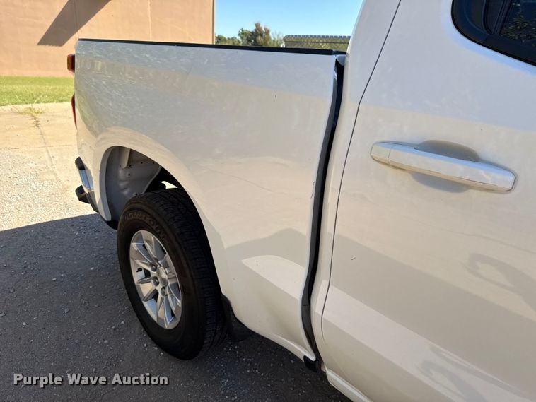 image for item EU5148 2020 Chevrolet Silverado 1500 LT Crew Cab pickup truck