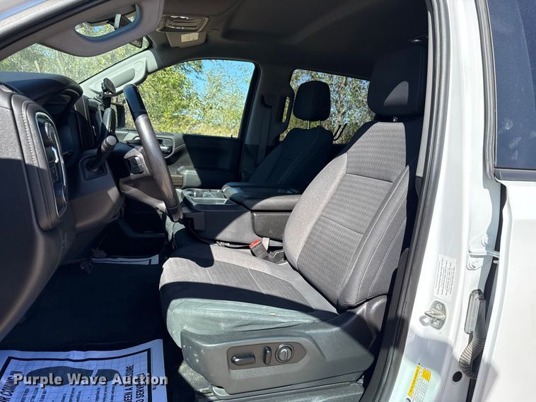 image for item EU5148 2020 Chevrolet Silverado 1500 LT Crew Cab pickup truck