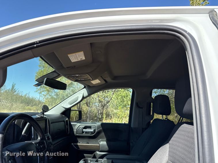 image for item EU5148 2020 Chevrolet Silverado 1500 LT Crew Cab pickup truck