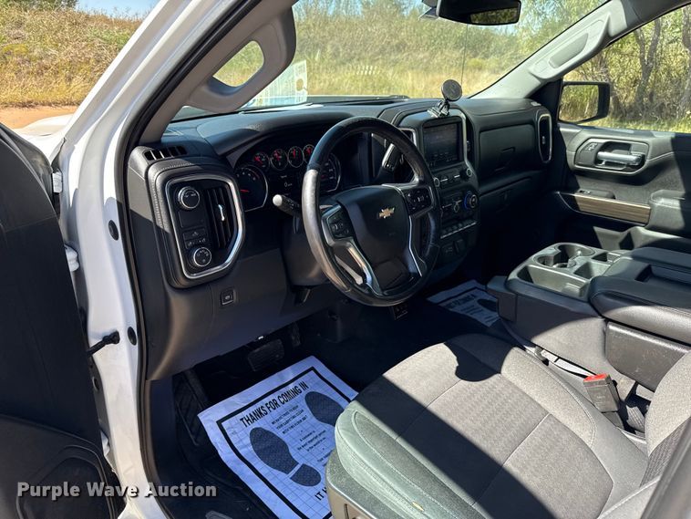 image for item EU5148 2020 Chevrolet Silverado 1500 LT Crew Cab pickup truck