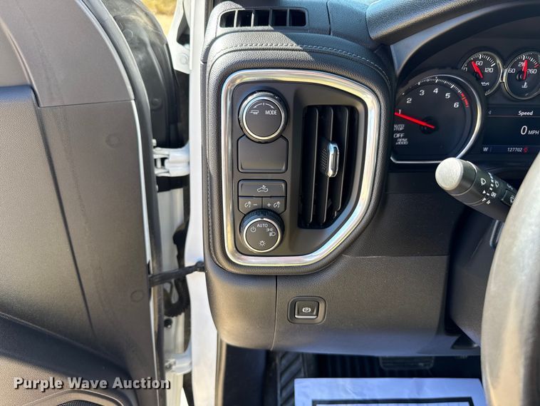 image for item EU5148 2020 Chevrolet Silverado 1500 LT Crew Cab pickup truck