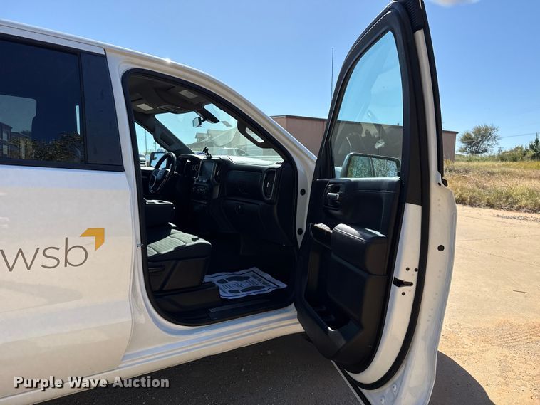 image for item EU5148 2020 Chevrolet Silverado 1500 LT Crew Cab pickup truck