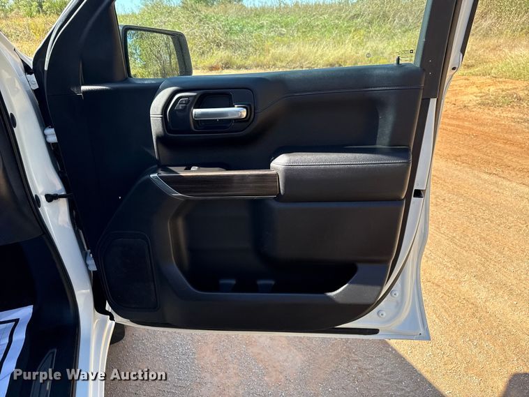 image for item EU5148 2020 Chevrolet Silverado 1500 LT Crew Cab pickup truck