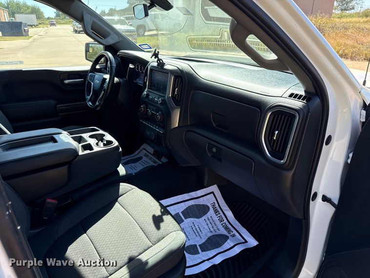 image for item EU5148 2020 Chevrolet Silverado 1500 LT Crew Cab pickup truck