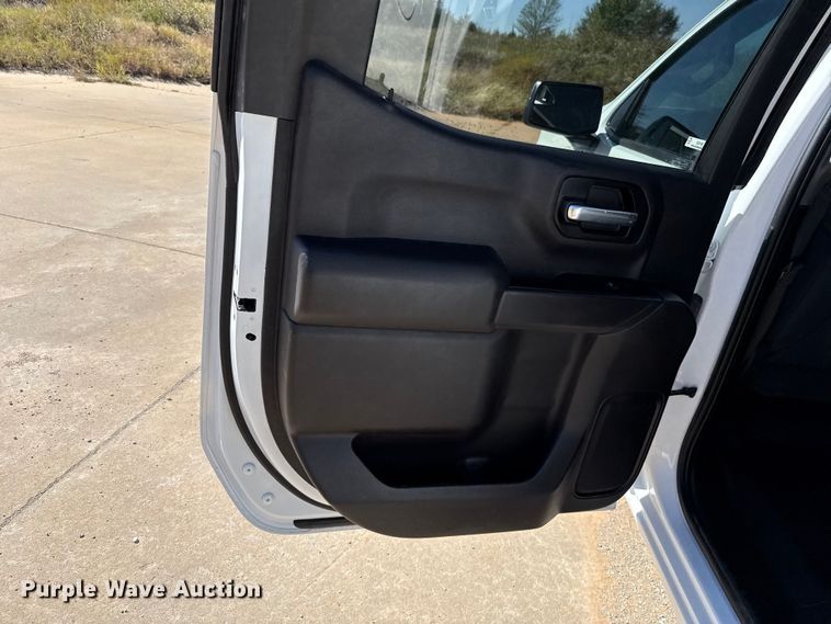 image for item EU5148 2020 Chevrolet Silverado 1500 LT Crew Cab pickup truck