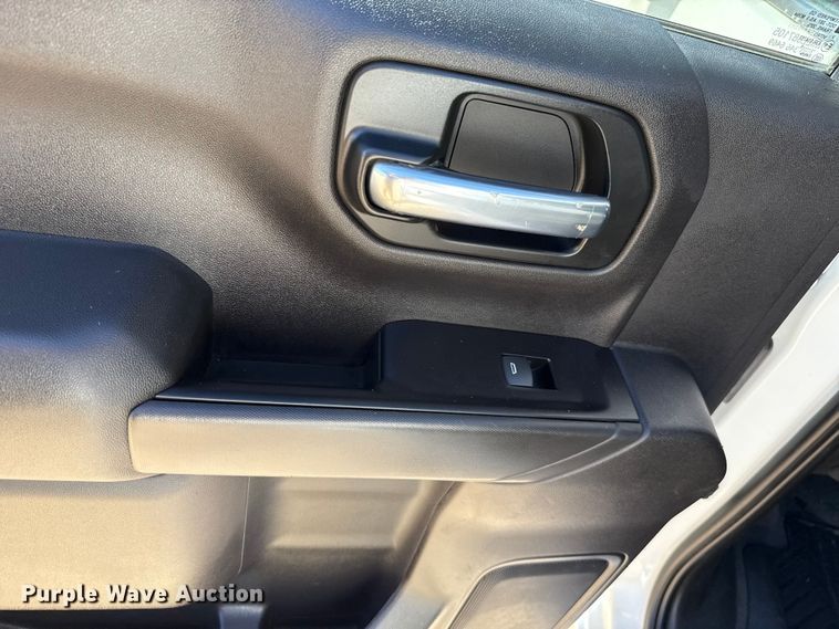 image for item EU5148 2020 Chevrolet Silverado 1500 LT Crew Cab pickup truck