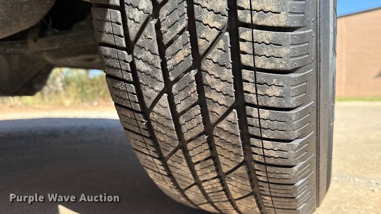 image for item EU5148 2020 Chevrolet Silverado 1500 LT Crew Cab pickup truck