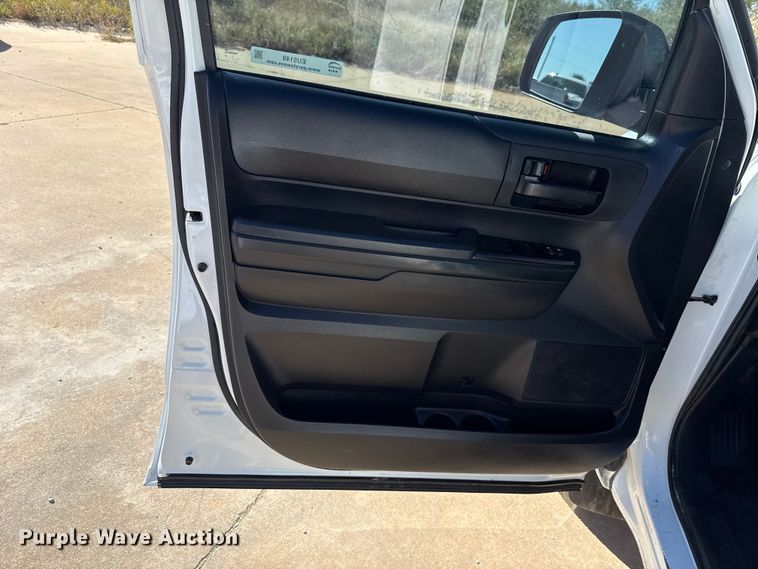 image for item EU5149 2020 Toyota Tundra Double Cab pickup truck