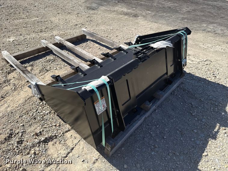 image for item EU5163 Land Pride AP-HD68LLT skid steer bucket