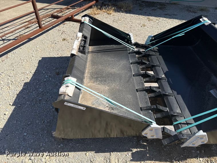 image for item EU5164 Land Pride AP-HD68LLT skid steer bucket