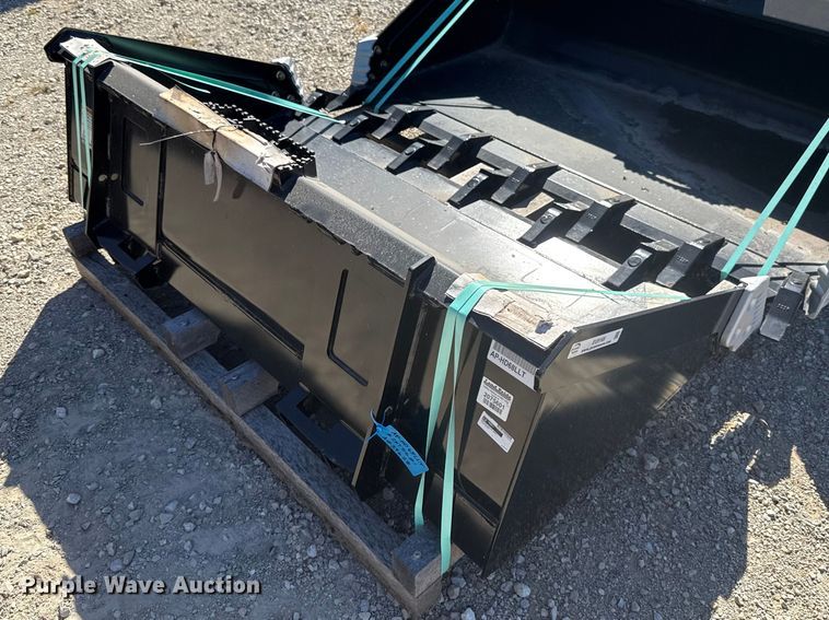 image for item EU5165 Land Pride AP-HD68LLT skid steer bucket