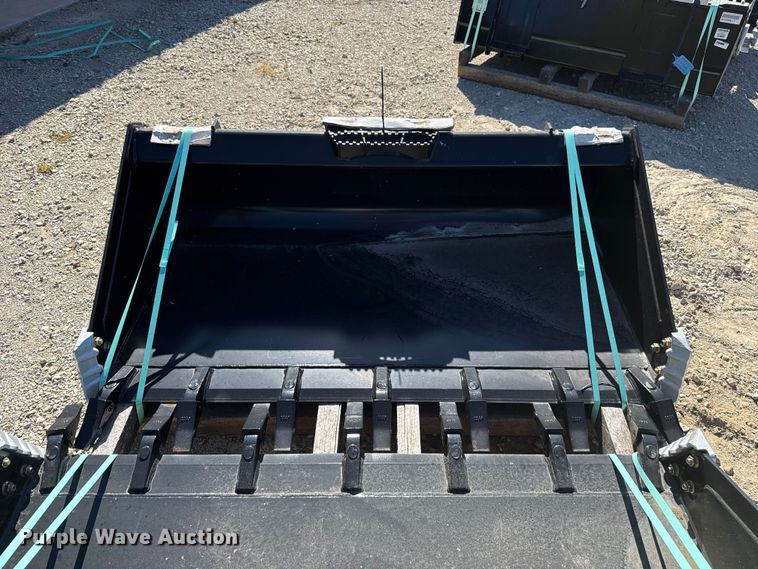 image for item EU5166 Land Pride AP-HD68LLT skid steer bucket