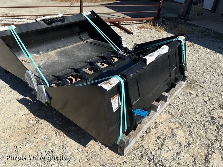 image for item EU5166 Land Pride AP-HD68LLT skid steer bucket