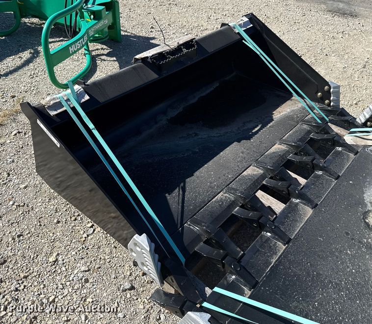 image for item EU5167 Land Pride AP-HD68LLT skid steer bucket