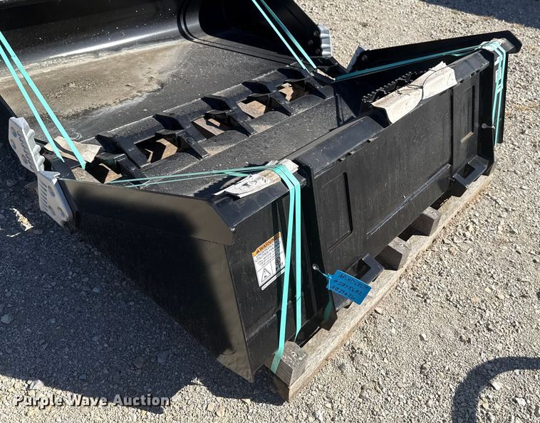 image for item EU5167 Land Pride AP-HD68LLT skid steer bucket