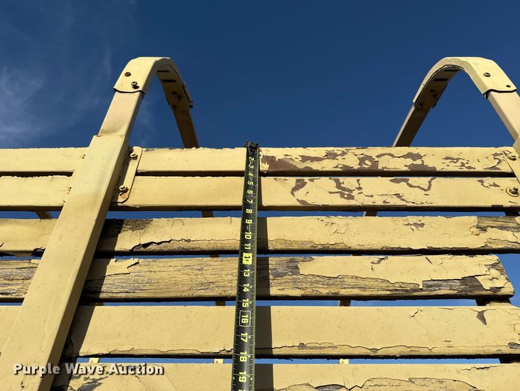 image for item EU5176 1990 BMY Harsco M923A2 flatbed truck