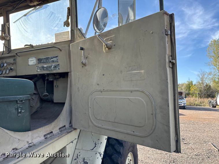 image for item EU5176 1990 BMY Harsco M923A2 flatbed truck