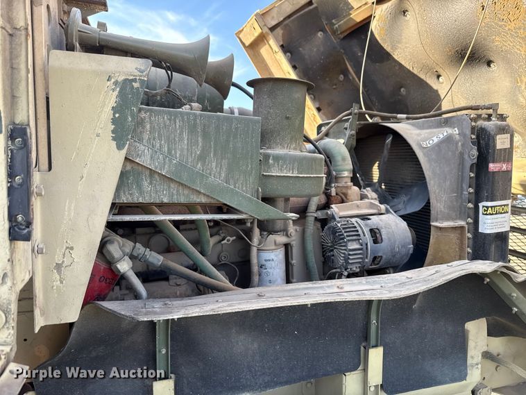 image for item EU5176 1990 BMY Harsco M923A2 flatbed truck