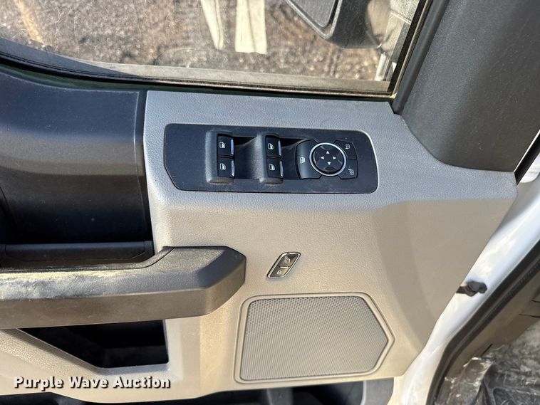 image for item EU5179 2018 Ford F150 XL SuperCrew pickup truck