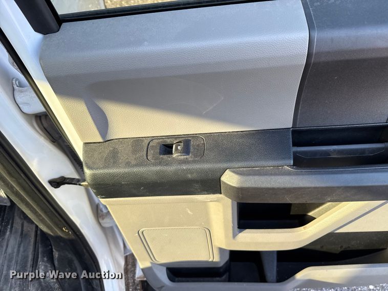 image for item EU5179 2018 Ford F150 XL SuperCrew pickup truck