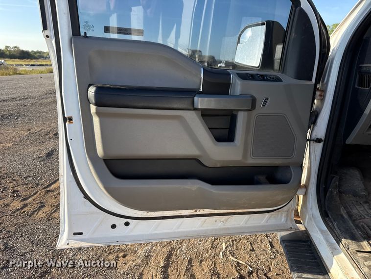 image for item EU5180 2018 Ford F150 XLT SuperCrew pickup truck