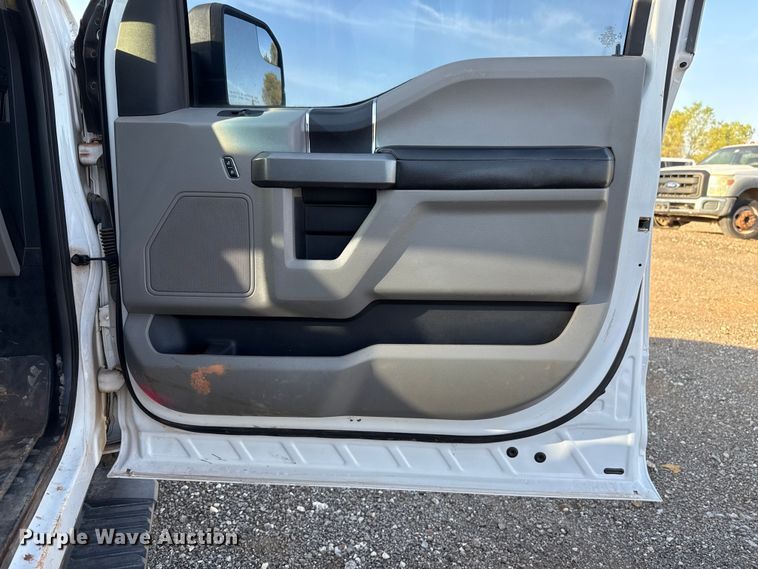 image for item EU5180 2018 Ford F150 XLT SuperCrew pickup truck