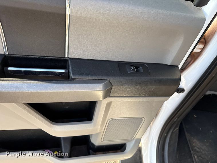 image for item EU5180 2018 Ford F150 XLT SuperCrew pickup truck