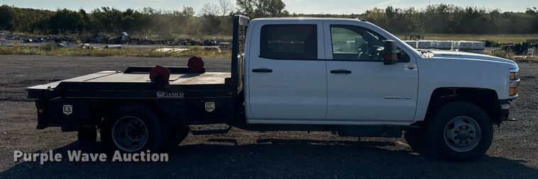 image for item EU5181 2016 Chevrolet Silverado 3500HD Crew Cab bale bed pickup truck