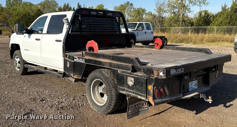 image for item EU5181 2016 Chevrolet Silverado 3500HD Crew Cab bale bed pickup truck