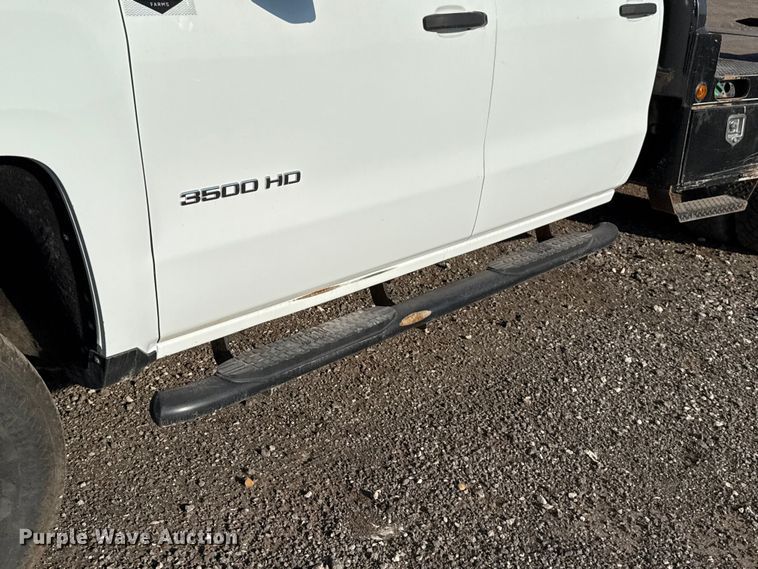 image for item EU5181 2016 Chevrolet Silverado 3500HD Crew Cab bale bed pickup truck