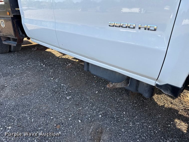 image for item EU5181 2016 Chevrolet Silverado 3500HD Crew Cab bale bed pickup truck