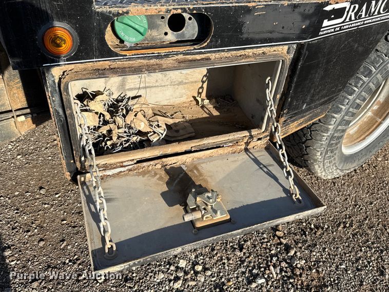 image for item EU5181 2016 Chevrolet Silverado 3500HD Crew Cab bale bed pickup truck