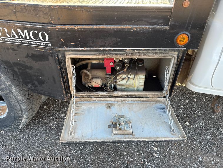 image for item EU5181 2016 Chevrolet Silverado 3500HD Crew Cab bale bed pickup truck